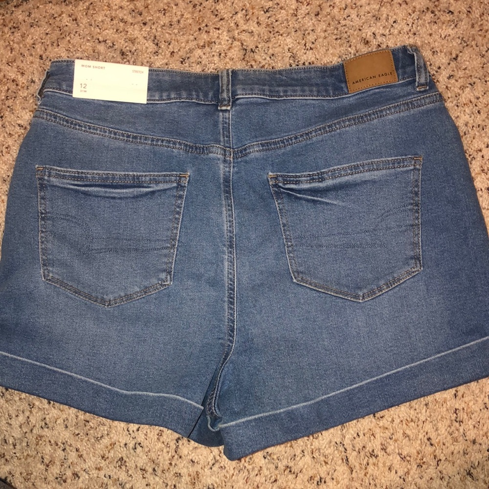 AE Mom Shorts